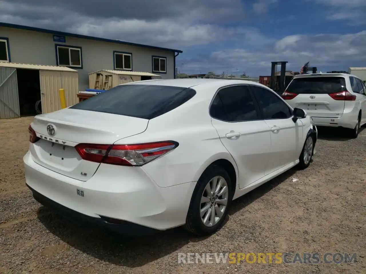 4 Photograph of a damaged car 4T1C11AK3LU309759 TOYOTA CAMRY 2020