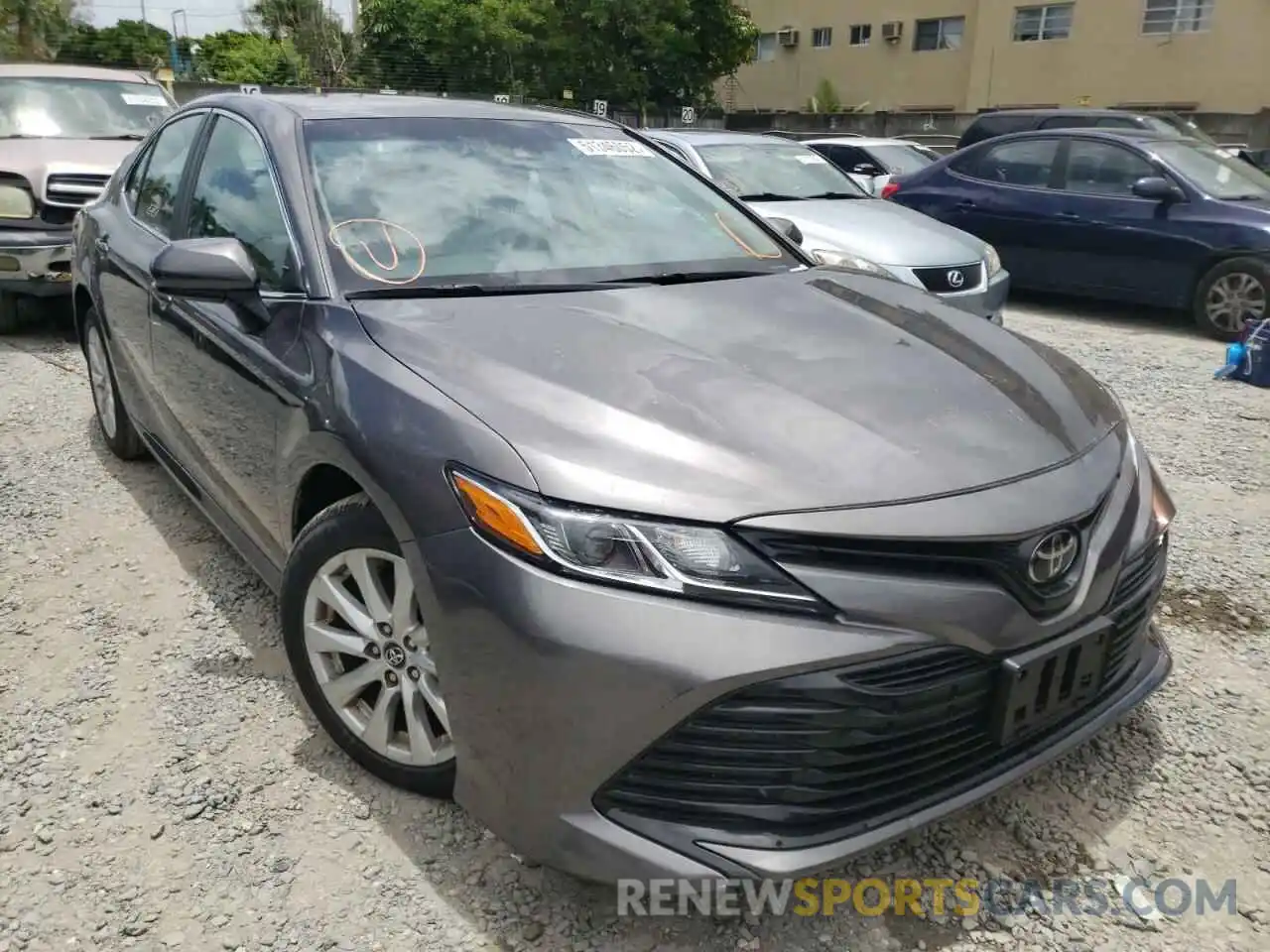 1 Photograph of a damaged car 4T1C11AK3LU309941 TOYOTA CAMRY 2020