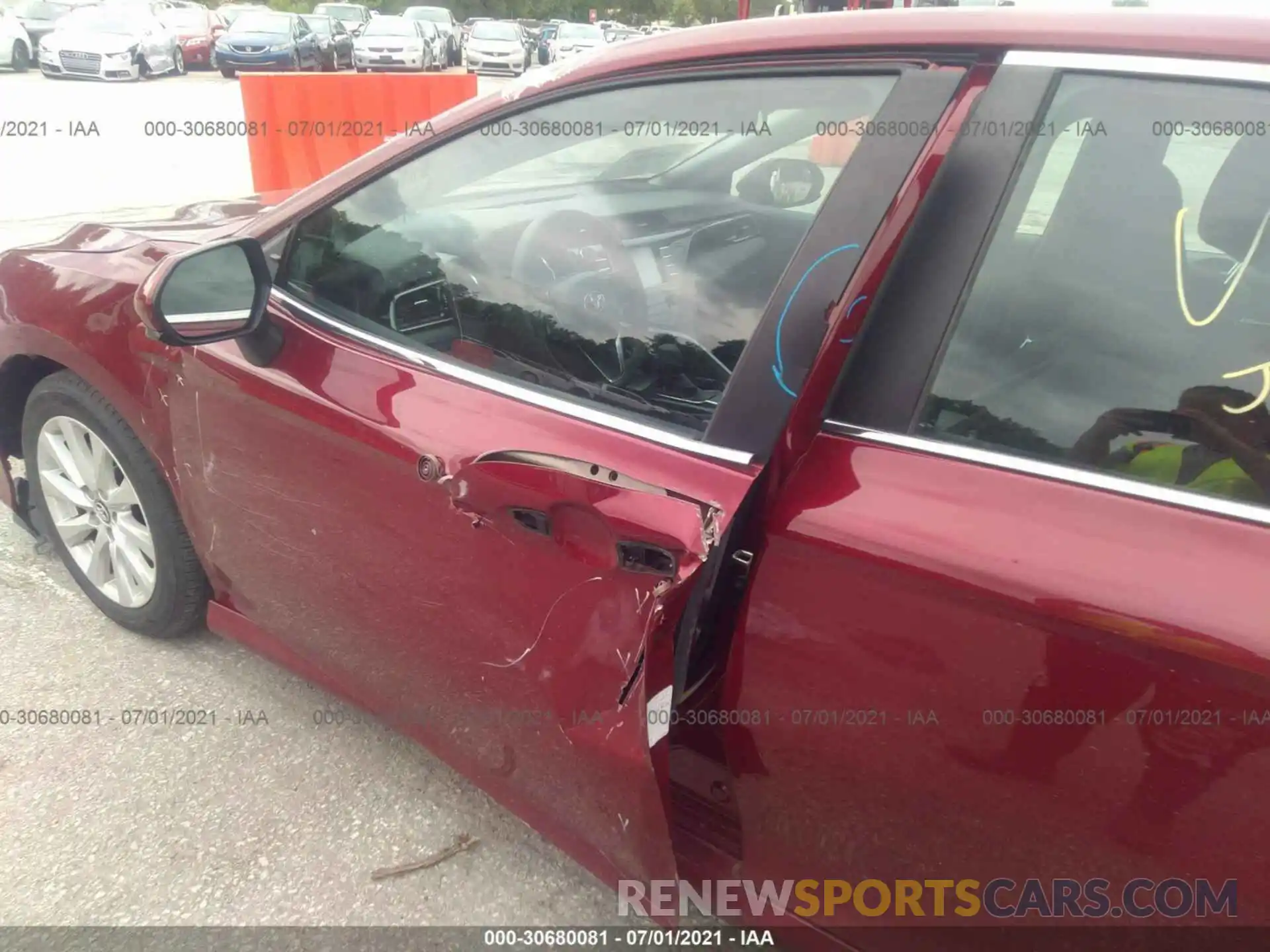 6 Photograph of a damaged car 4T1C11AK3LU316243 TOYOTA CAMRY 2020