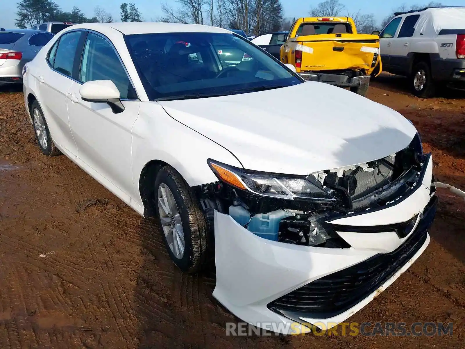 1 Photograph of a damaged car 4T1C11AK3LU333270 TOYOTA CAMRY 2020