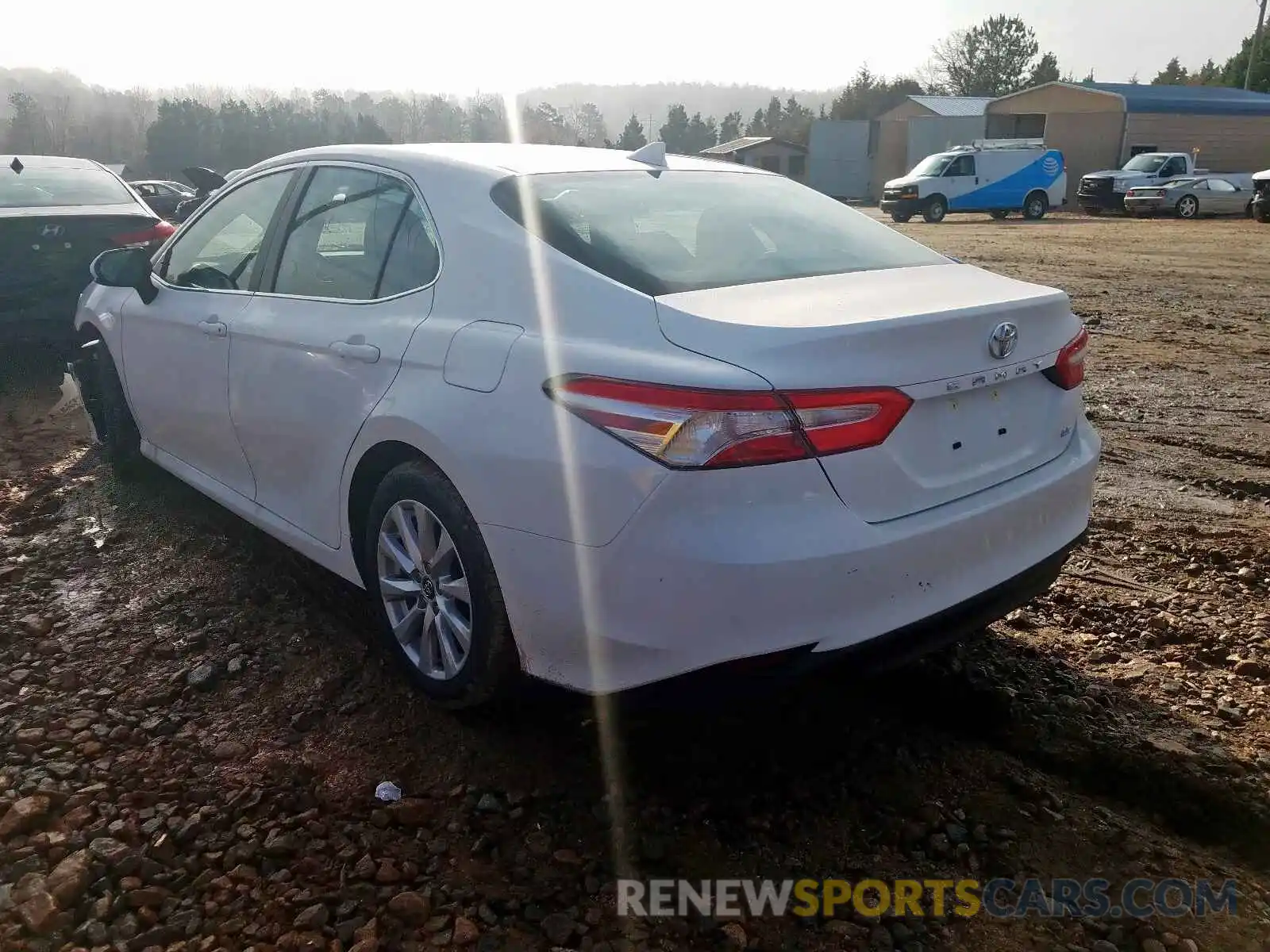 3 Photograph of a damaged car 4T1C11AK3LU333270 TOYOTA CAMRY 2020