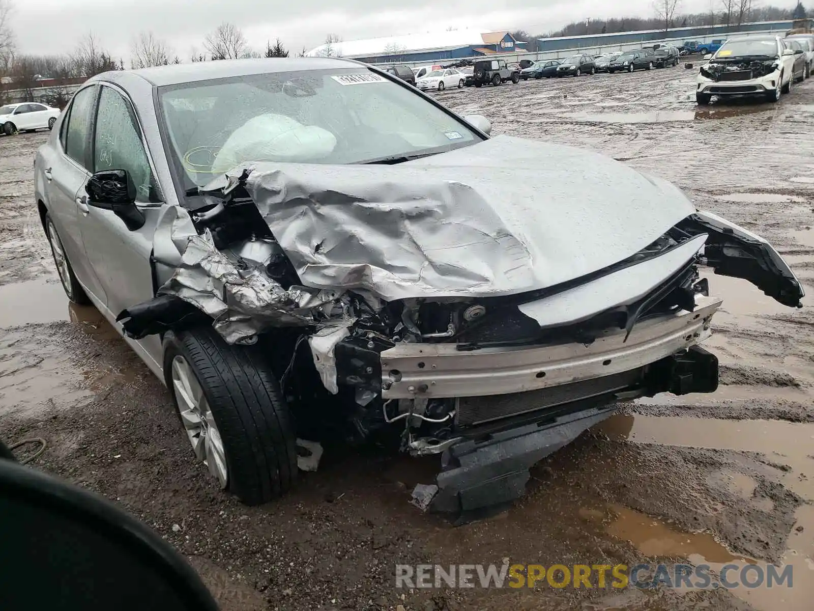 1 Photograph of a damaged car 4T1C11AK3LU341451 TOYOTA CAMRY 2020