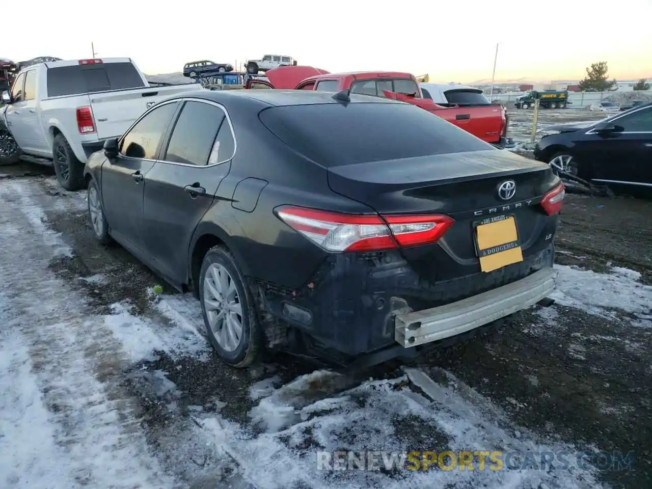 3 Photograph of a damaged car 4T1C11AK3LU342812 TOYOTA CAMRY 2020