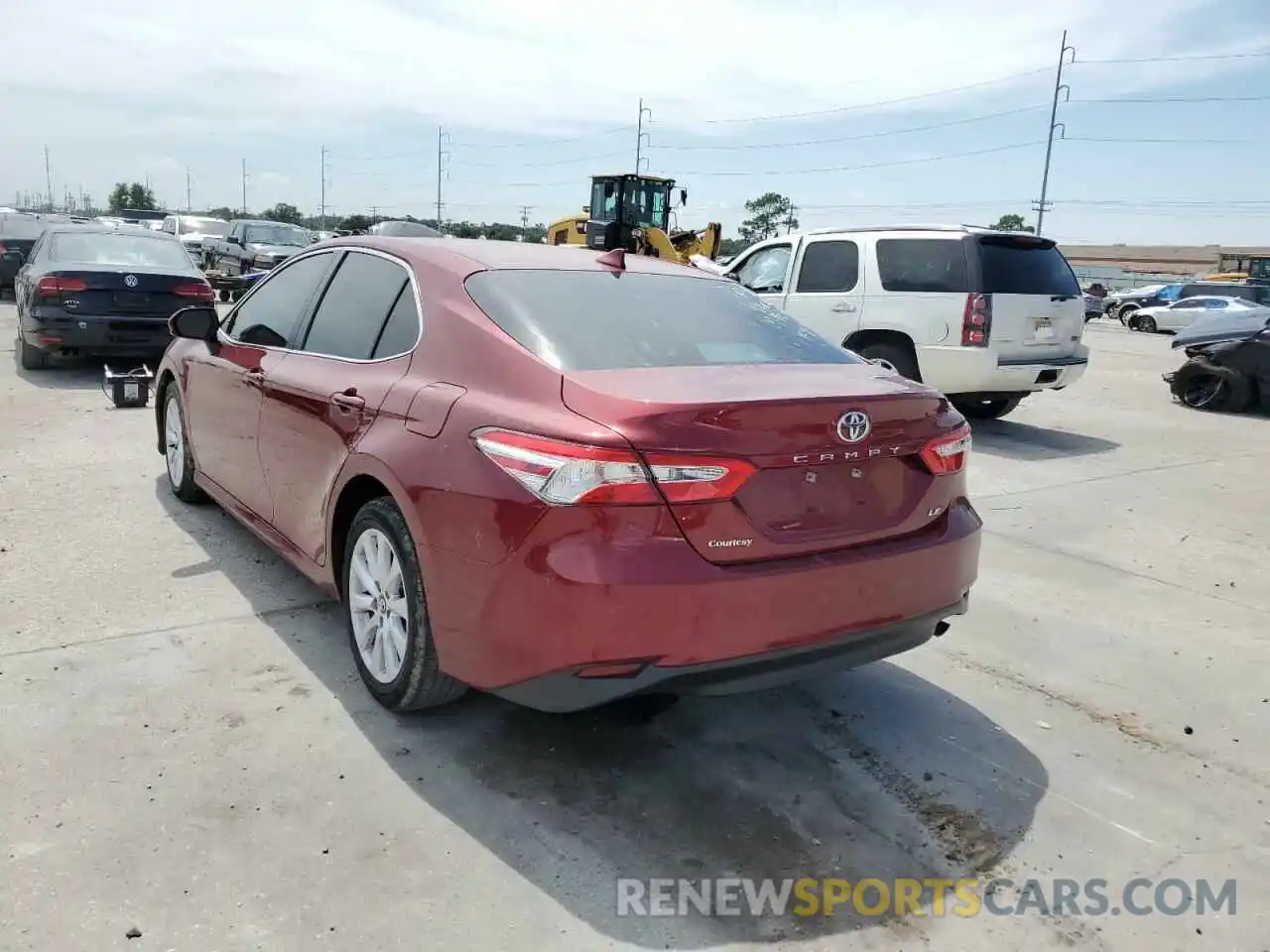 3 Photograph of a damaged car 4T1C11AK3LU345693 TOYOTA CAMRY 2020