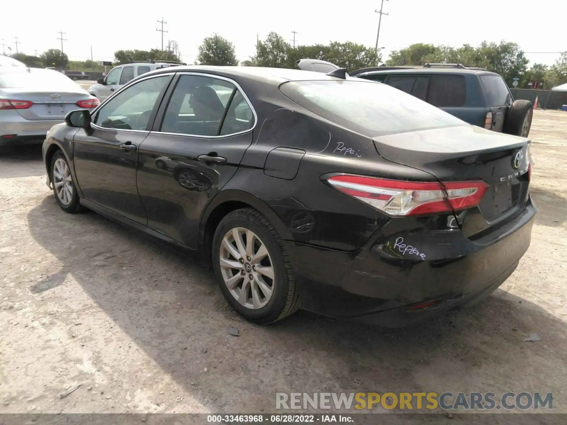 3 Photograph of a damaged car 4T1C11AK3LU346083 TOYOTA CAMRY 2020