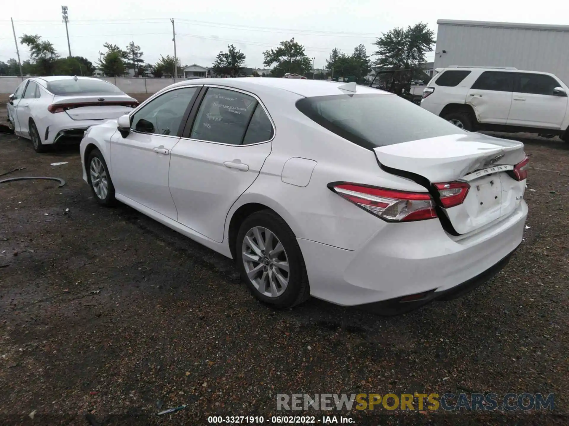 3 Photograph of a damaged car 4T1C11AK3LU346181 TOYOTA CAMRY 2020