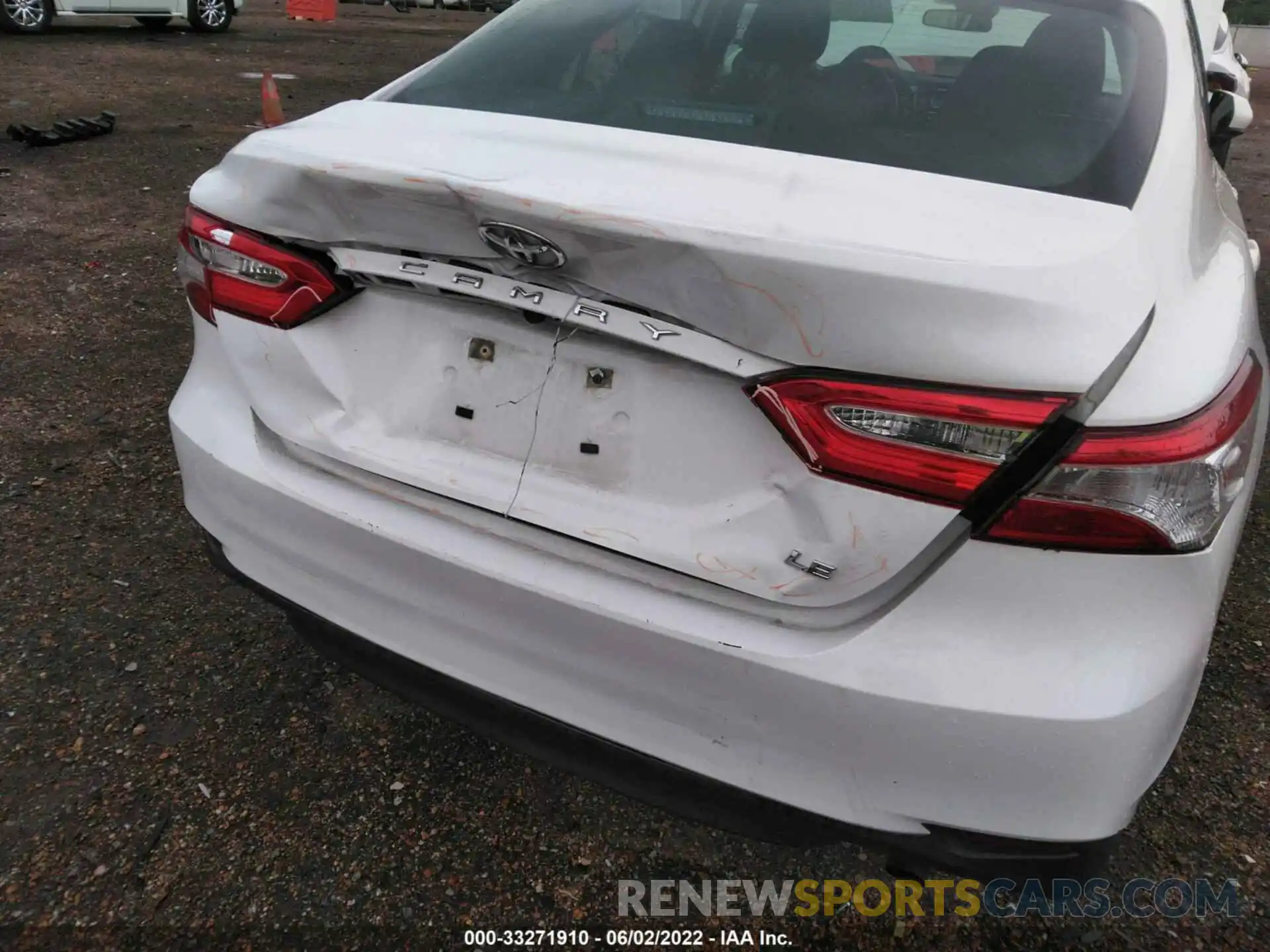 6 Photograph of a damaged car 4T1C11AK3LU346181 TOYOTA CAMRY 2020