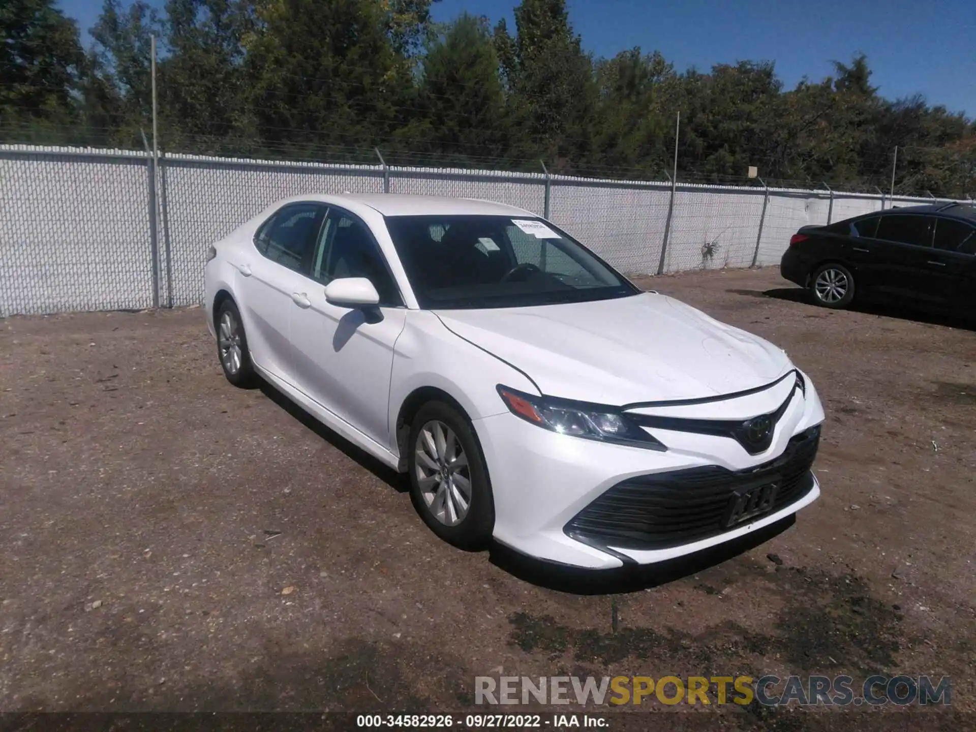 1 Photograph of a damaged car 4T1C11AK3LU346374 TOYOTA CAMRY 2020