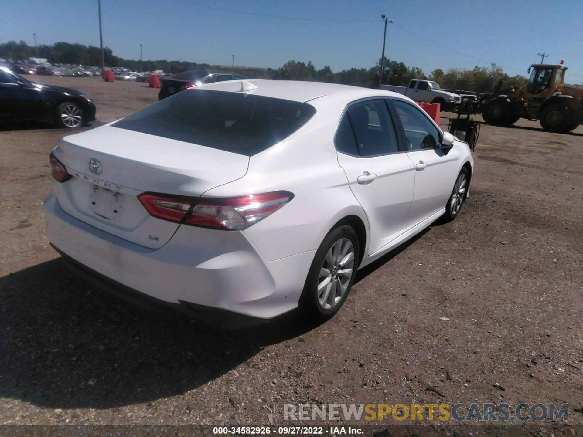 4 Photograph of a damaged car 4T1C11AK3LU346374 TOYOTA CAMRY 2020