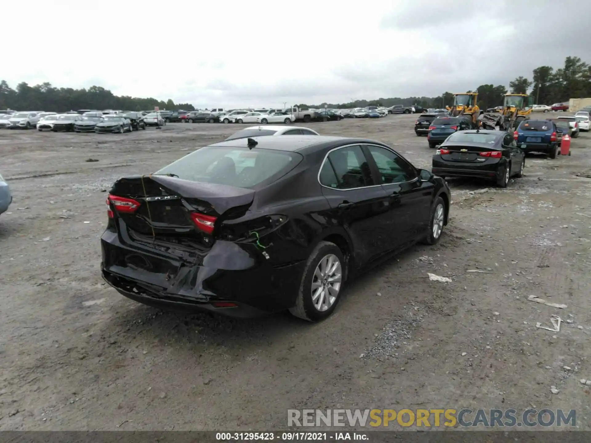 4 Photograph of a damaged car 4T1C11AK3LU348254 TOYOTA CAMRY 2020