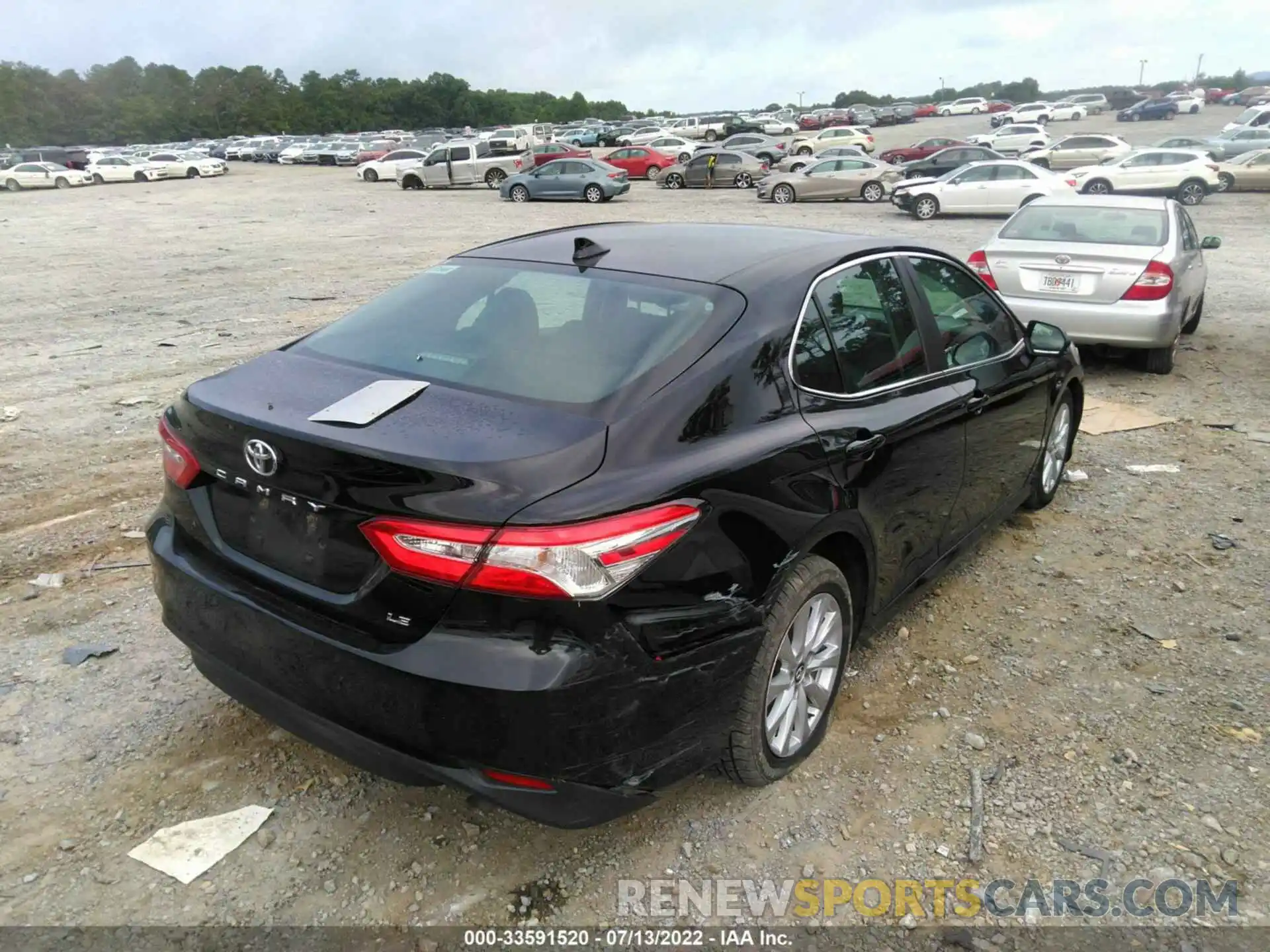 4 Photograph of a damaged car 4T1C11AK3LU353213 TOYOTA CAMRY 2020