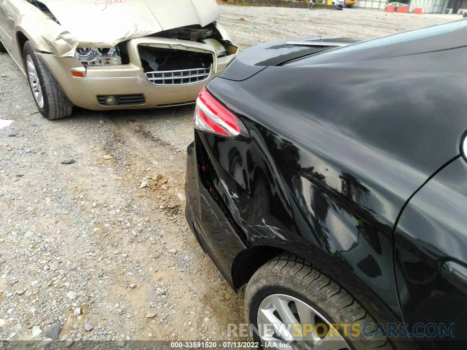 6 Photograph of a damaged car 4T1C11AK3LU353213 TOYOTA CAMRY 2020