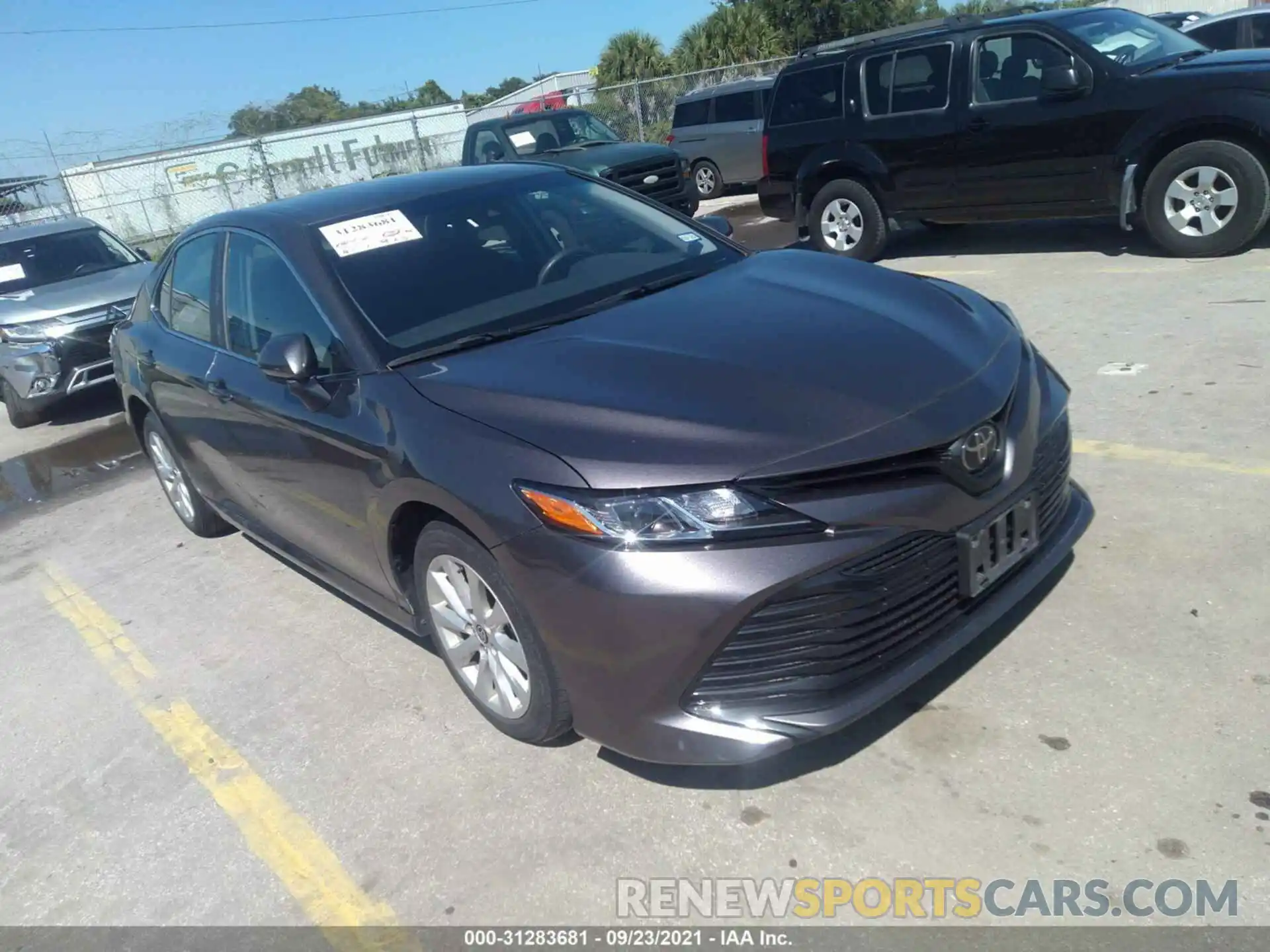 1 Photograph of a damaged car 4T1C11AK3LU358024 TOYOTA CAMRY 2020