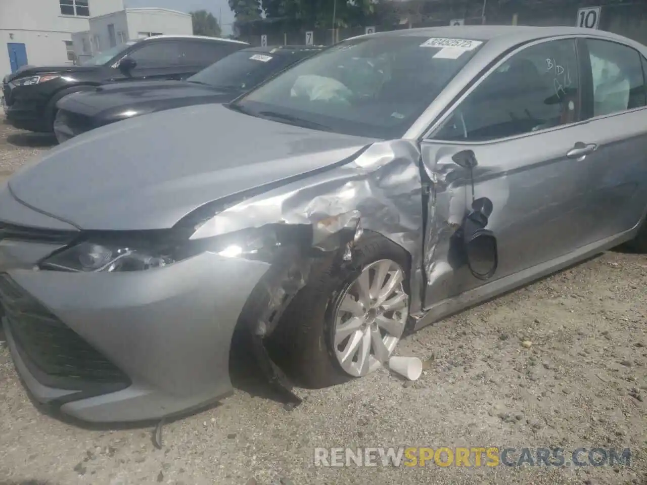 9 Photograph of a damaged car 4T1C11AK3LU361893 TOYOTA CAMRY 2020