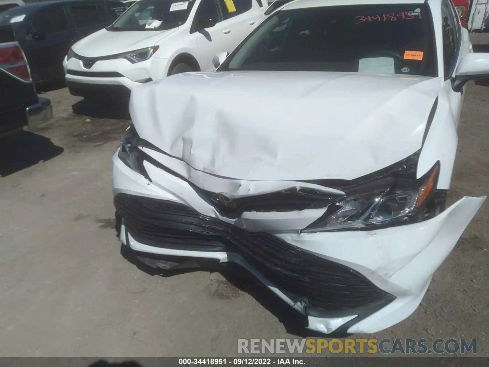 6 Photograph of a damaged car 4T1C11AK3LU365099 TOYOTA CAMRY 2020