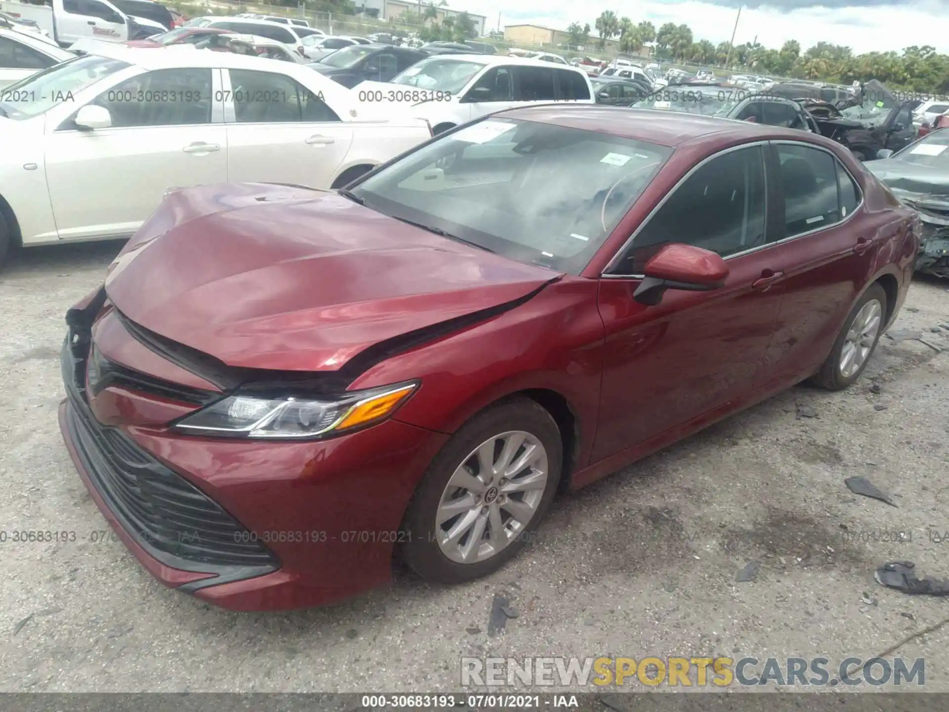 2 Photograph of a damaged car 4T1C11AK3LU370335 TOYOTA CAMRY 2020