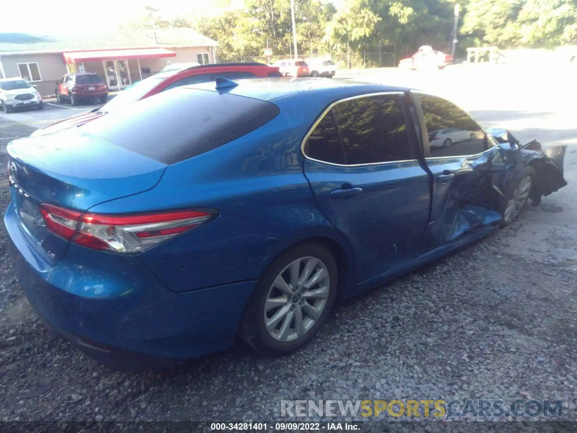 4 Photograph of a damaged car 4T1C11AK3LU371436 TOYOTA CAMRY 2020