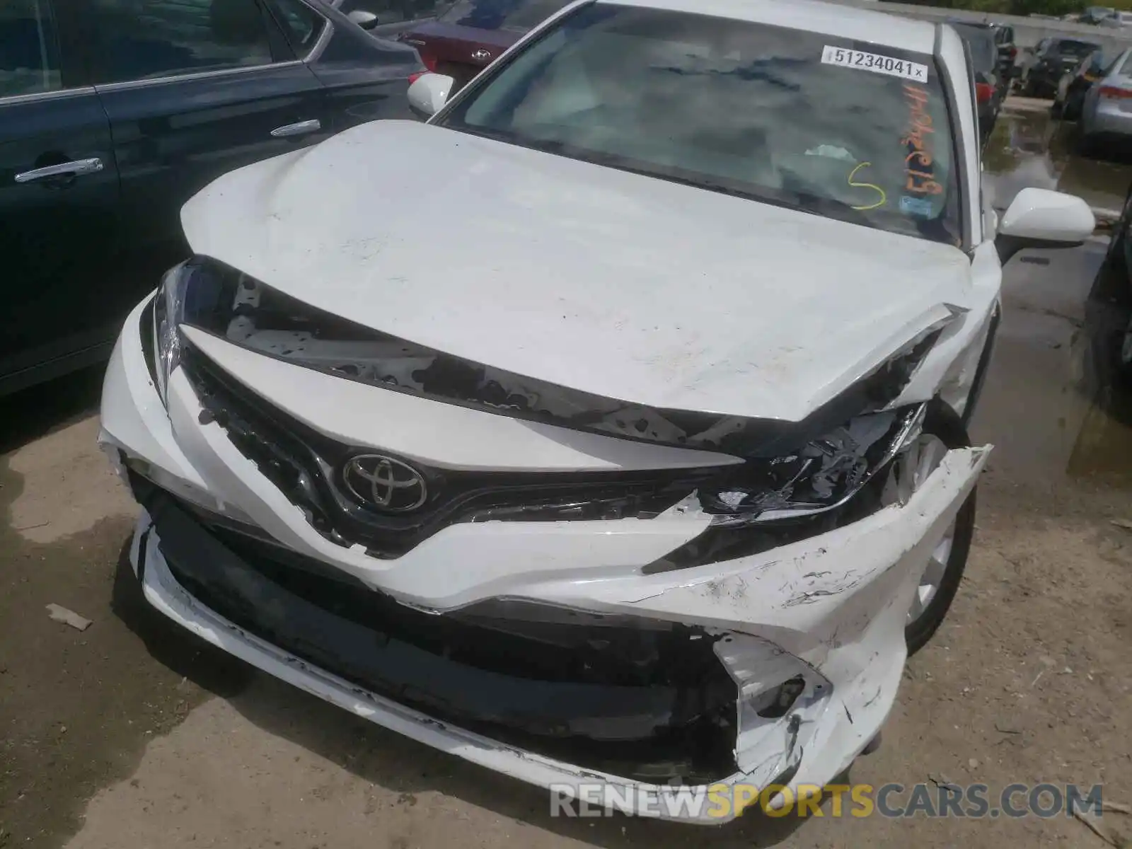 9 Photograph of a damaged car 4T1C11AK3LU385613 TOYOTA CAMRY 2020