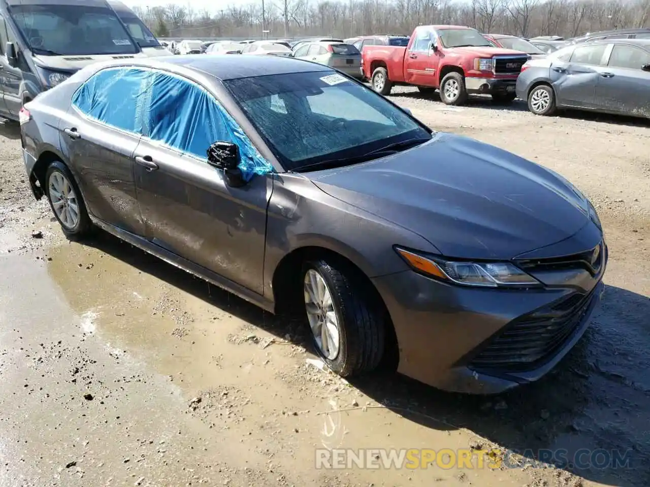 1 Photograph of a damaged car 4T1C11AK3LU390150 TOYOTA CAMRY 2020