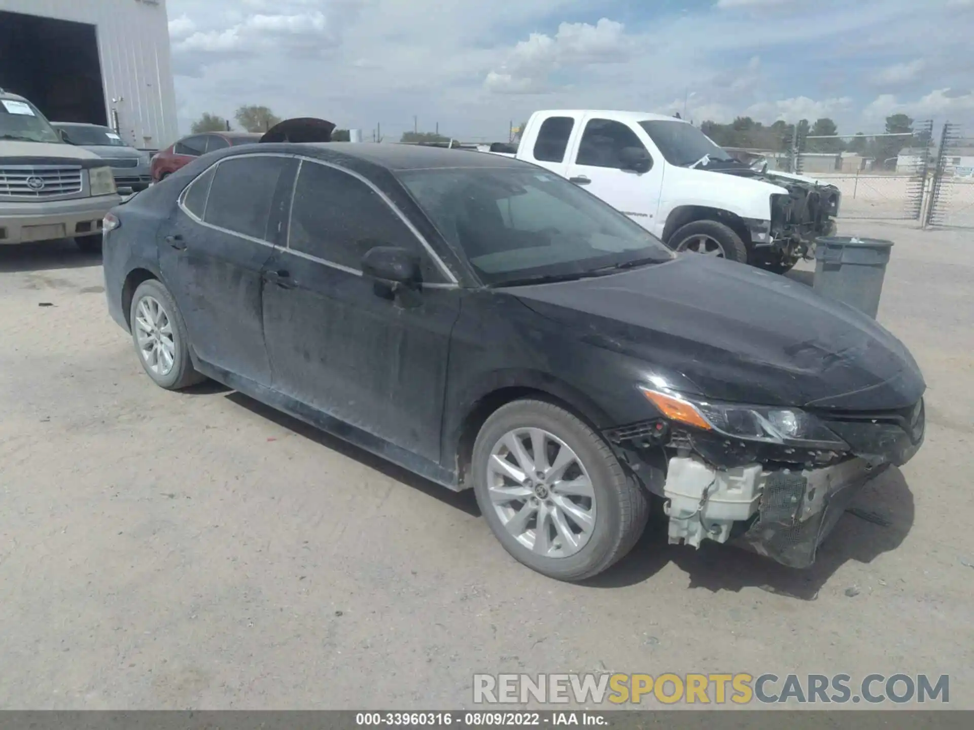 1 Photograph of a damaged car 4T1C11AK3LU398801 TOYOTA CAMRY 2020