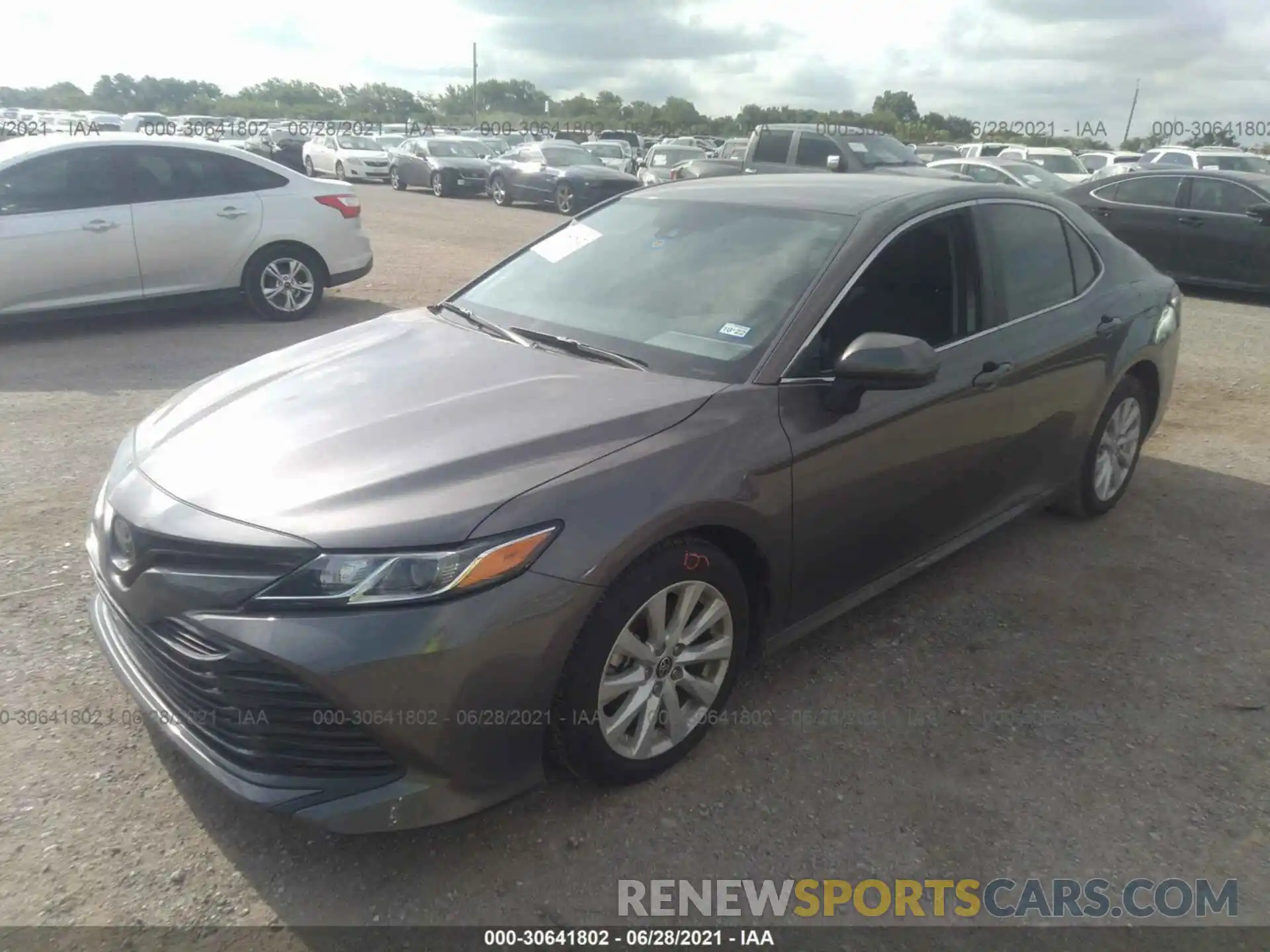 2 Photograph of a damaged car 4T1C11AK3LU400126 TOYOTA CAMRY 2020