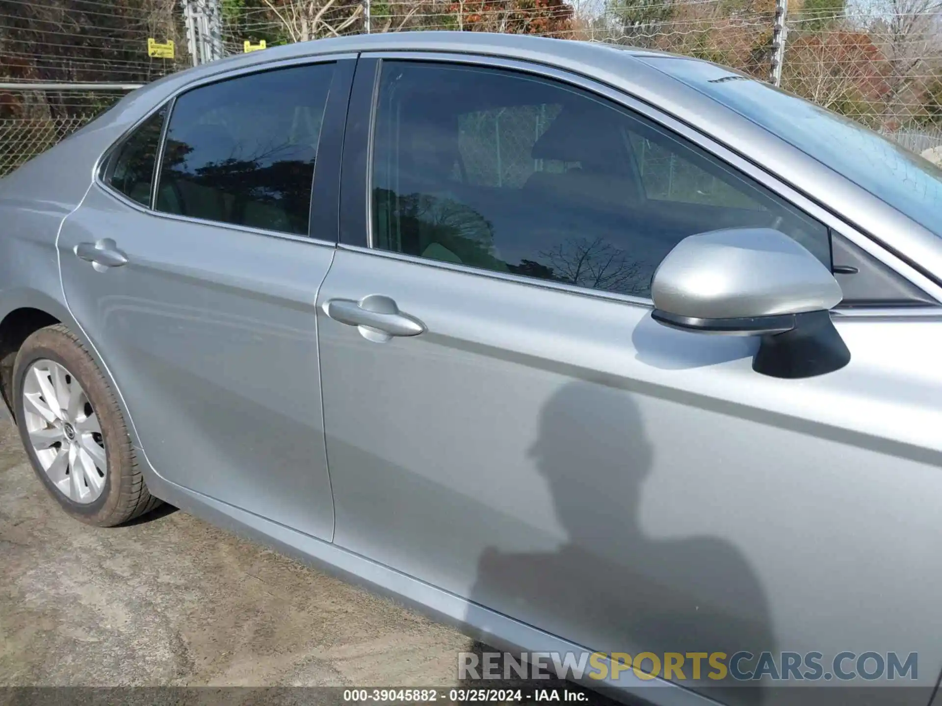 13 Photograph of a damaged car 4T1C11AK3LU402281 TOYOTA CAMRY 2020