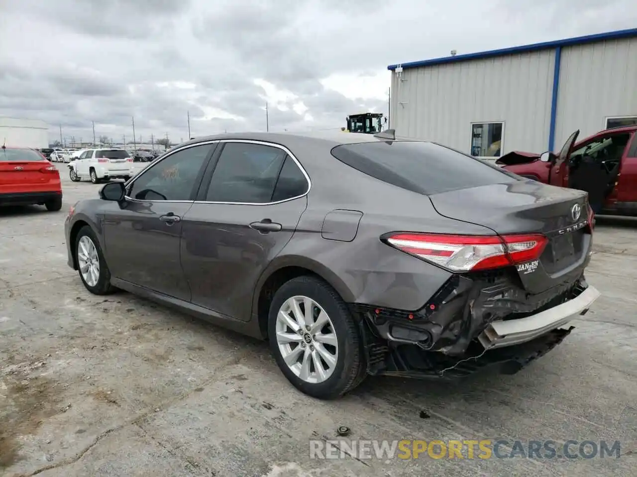 3 Photograph of a damaged car 4T1C11AK3LU507256 TOYOTA CAMRY 2020