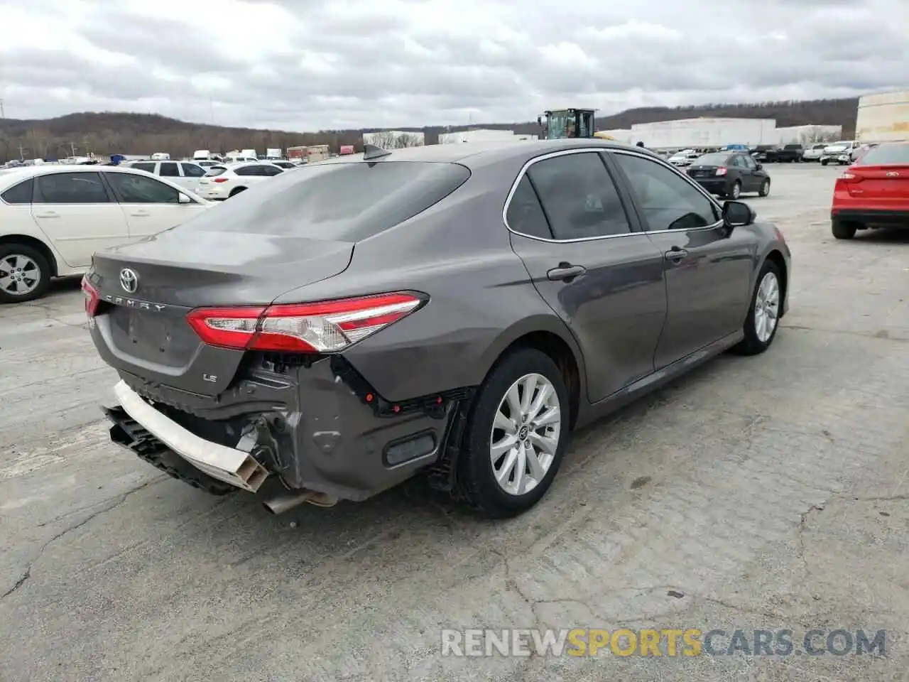 4 Photograph of a damaged car 4T1C11AK3LU507256 TOYOTA CAMRY 2020