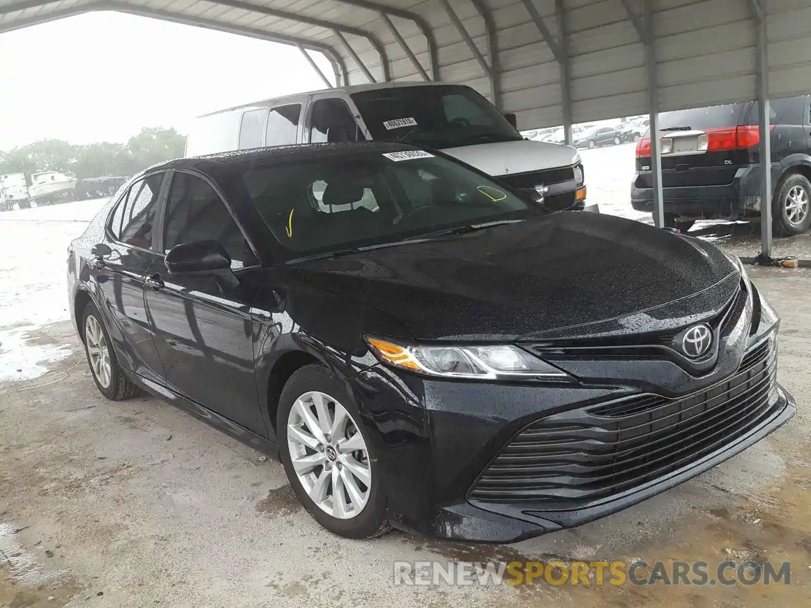 1 Photograph of a damaged car 4T1C11AK3LU858121 TOYOTA CAMRY 2020