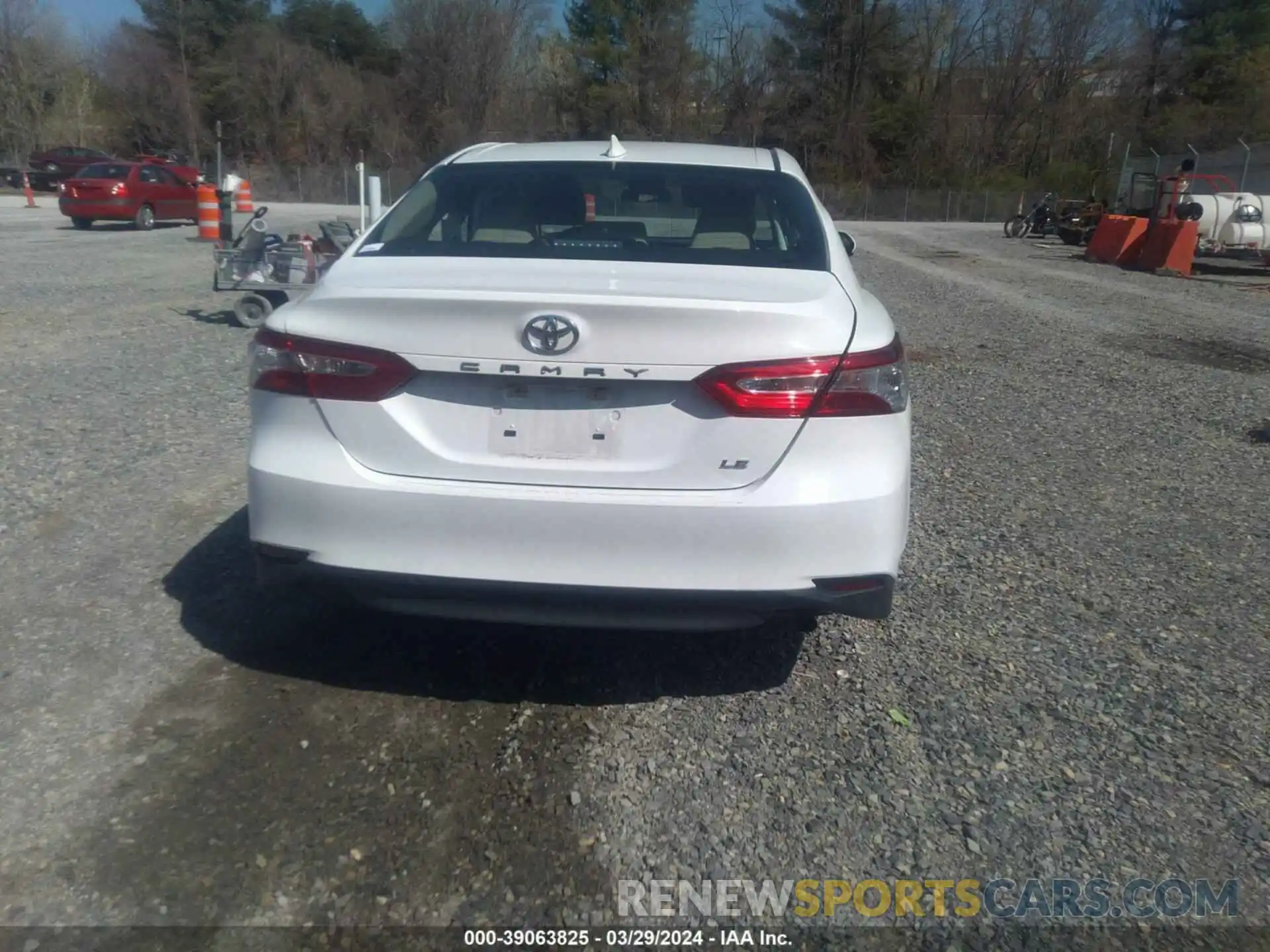 16 Photograph of a damaged car 4T1C11AK3LU858152 TOYOTA CAMRY 2020