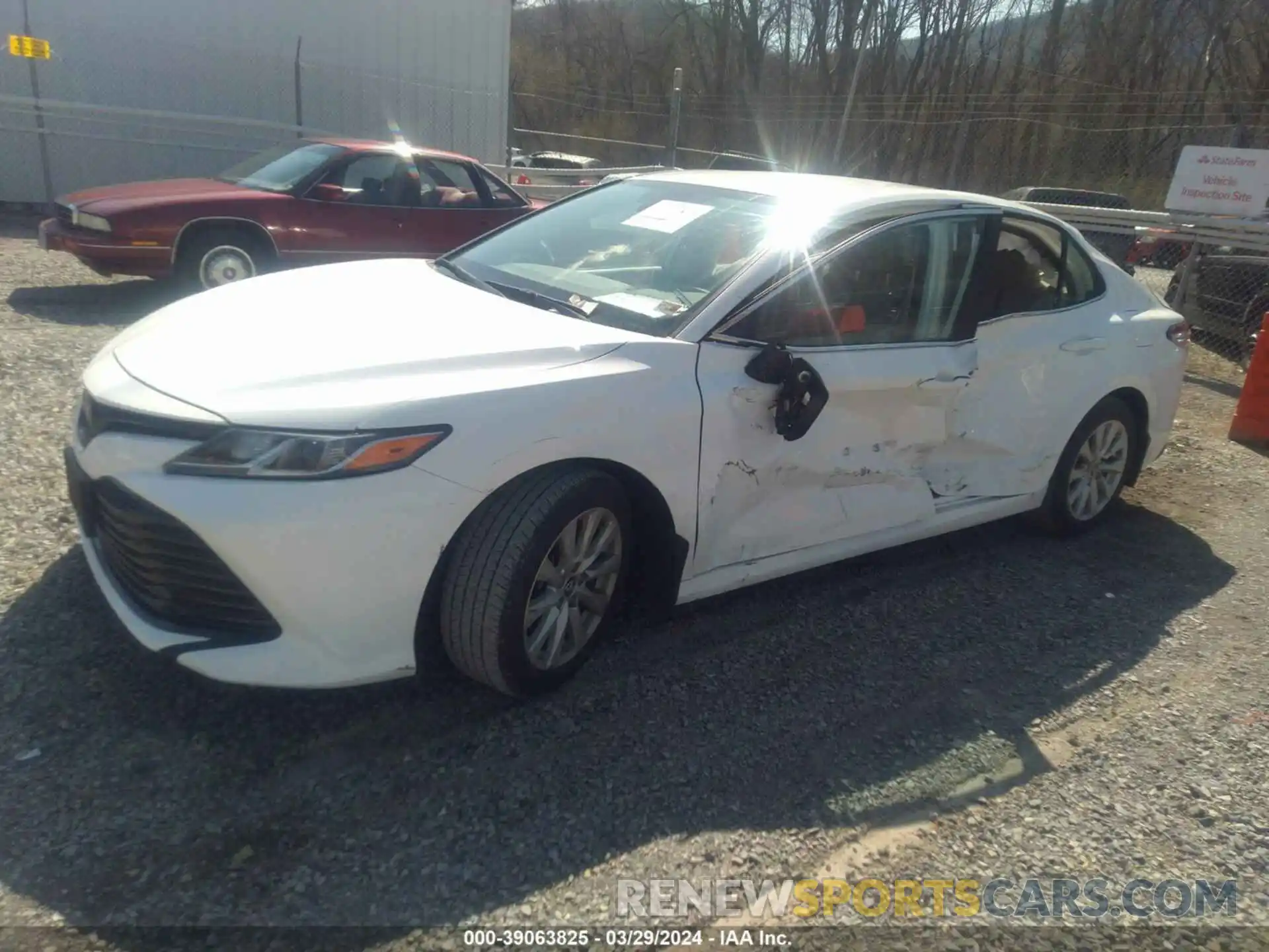 2 Photograph of a damaged car 4T1C11AK3LU858152 TOYOTA CAMRY 2020