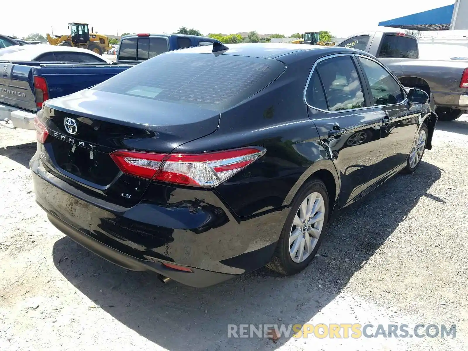 4 Photograph of a damaged car 4T1C11AK3LU859849 TOYOTA CAMRY 2020