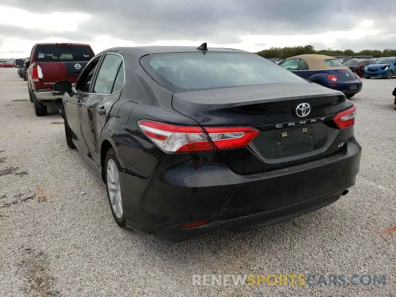 3 Photograph of a damaged car 4T1C11AK3LU861018 TOYOTA CAMRY 2020