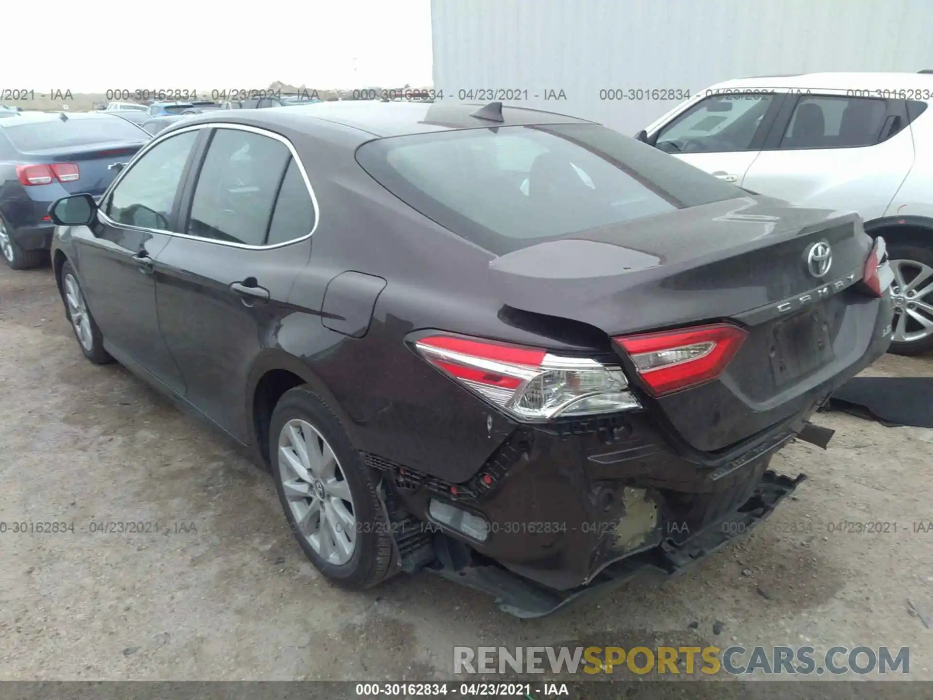 3 Photograph of a damaged car 4T1C11AK3LU866073 TOYOTA CAMRY 2020