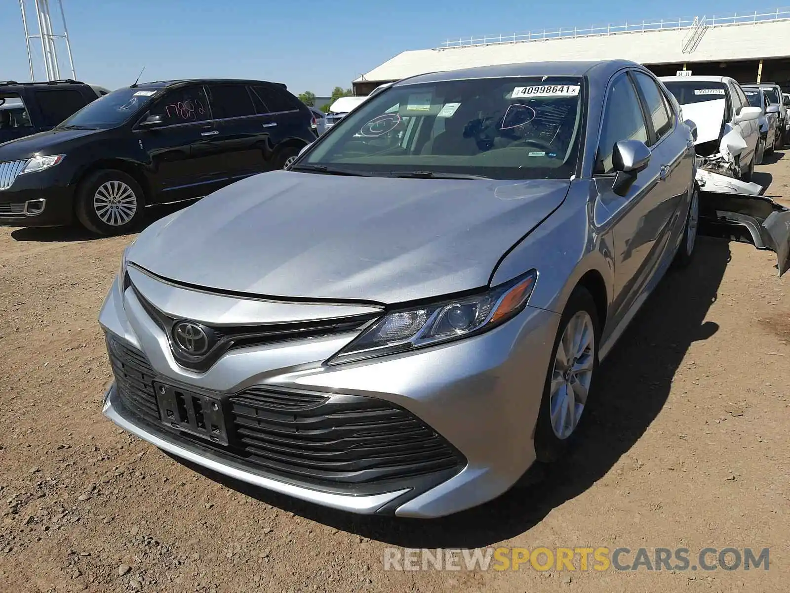 2 Photograph of a damaged car 4T1C11AK3LU872309 TOYOTA CAMRY 2020