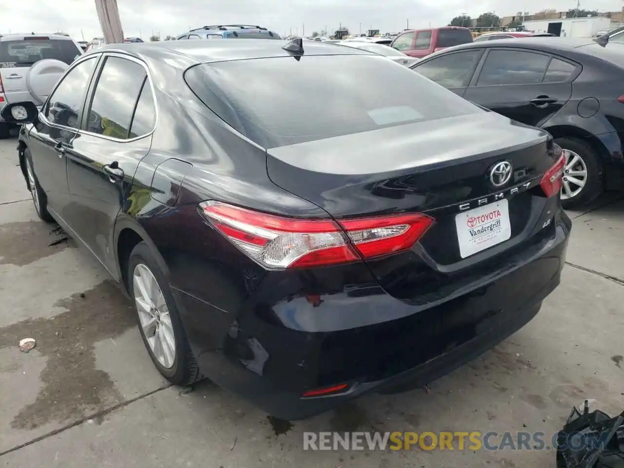 3 Photograph of a damaged car 4T1C11AK3LU872357 TOYOTA CAMRY 2020