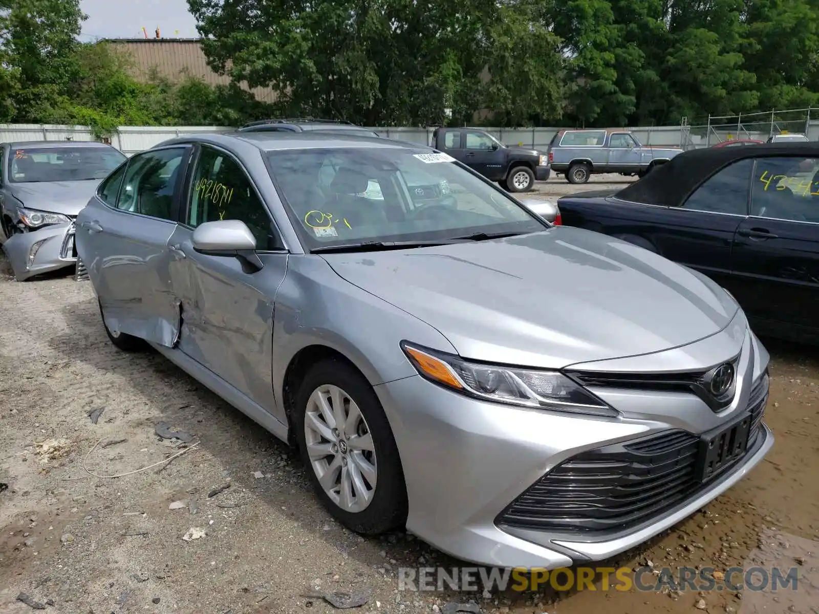 1 Photograph of a damaged car 4T1C11AK3LU872889 TOYOTA CAMRY 2020