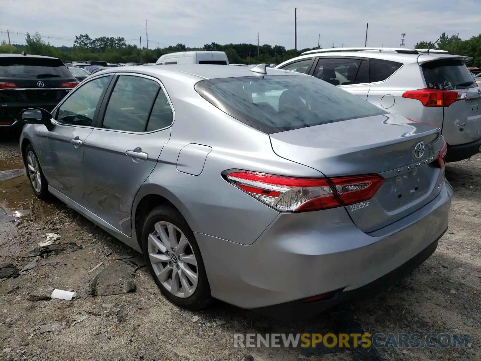 3 Photograph of a damaged car 4T1C11AK3LU872889 TOYOTA CAMRY 2020