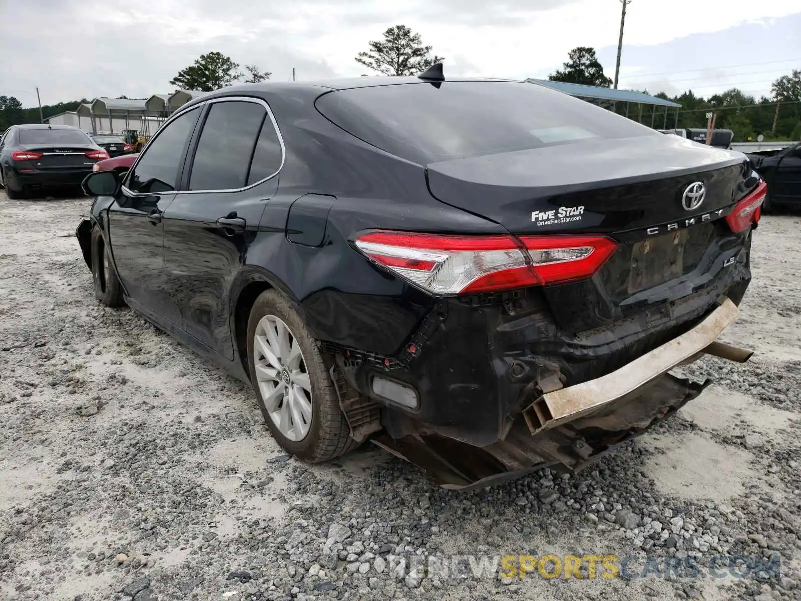 3 Photograph of a damaged car 4T1C11AK3LU881897 TOYOTA CAMRY 2020