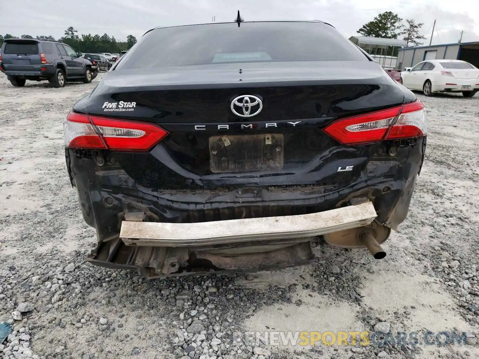 9 Photograph of a damaged car 4T1C11AK3LU881897 TOYOTA CAMRY 2020