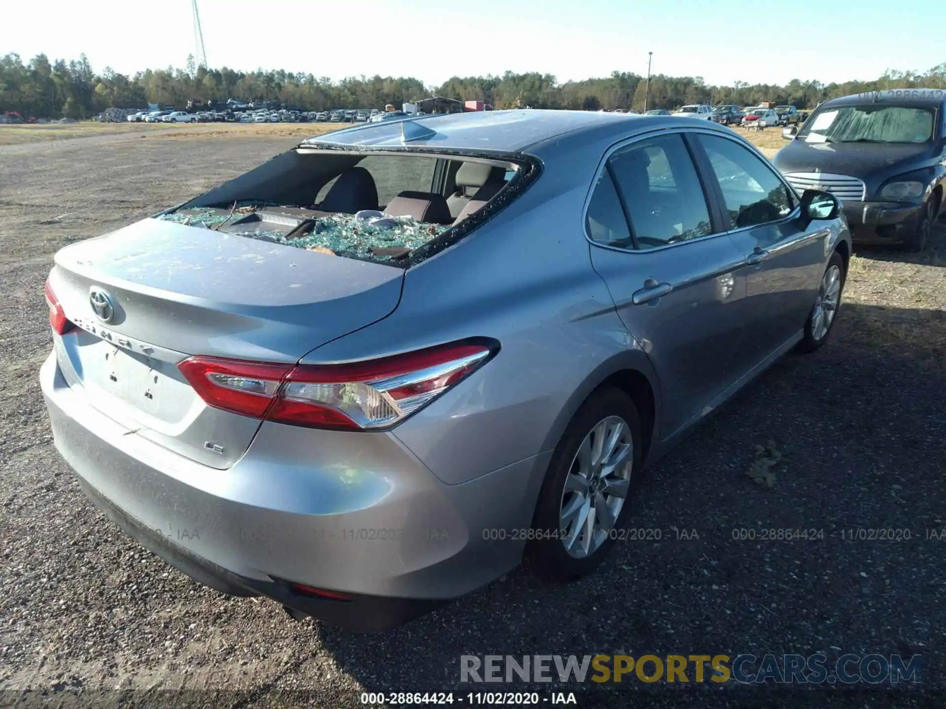 4 Photograph of a damaged car 4T1C11AK3LU883942 TOYOTA CAMRY 2020