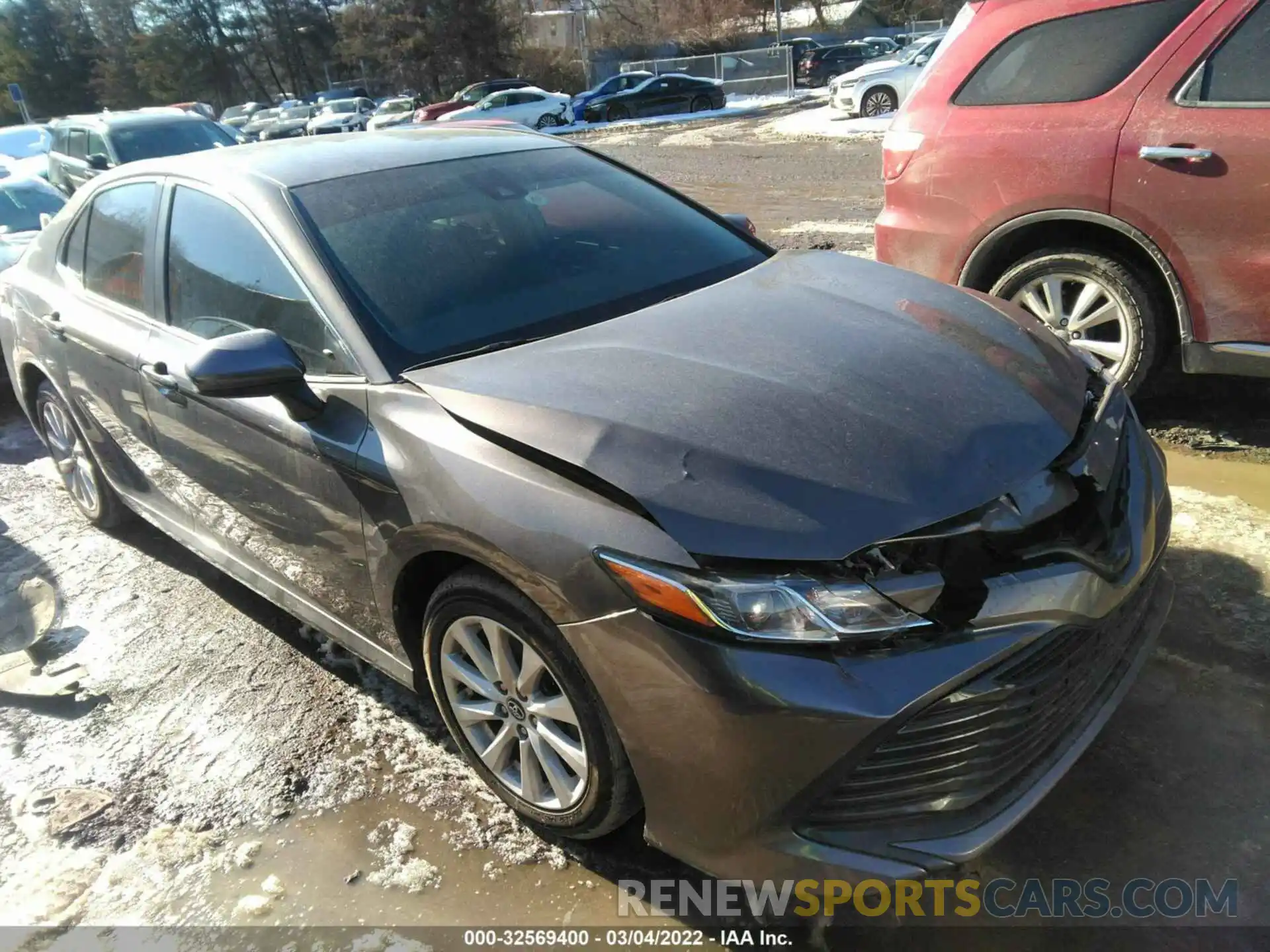 1 Photograph of a damaged car 4T1C11AK3LU887067 TOYOTA CAMRY 2020