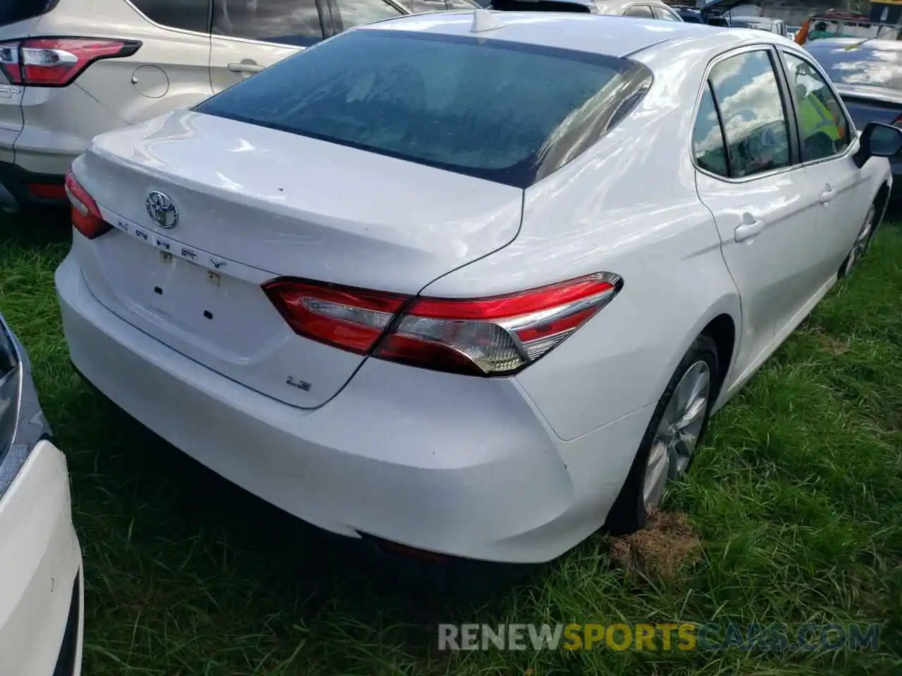 4 Photograph of a damaged car 4T1C11AK3LU889921 TOYOTA CAMRY 2020