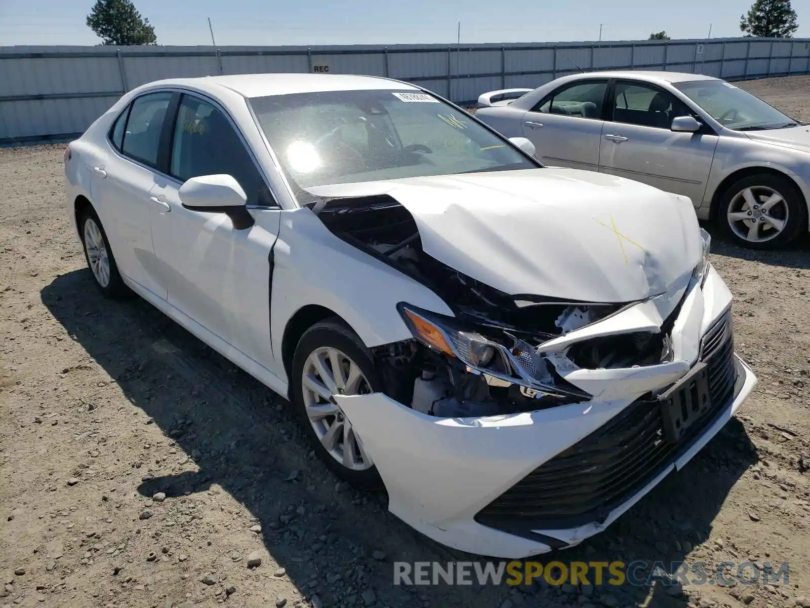 1 Photograph of a damaged car 4T1C11AK3LU891197 TOYOTA CAMRY 2020