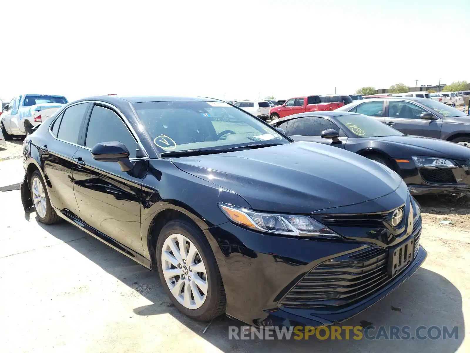 1 Photograph of a damaged car 4T1C11AK3LU892415 TOYOTA CAMRY 2020