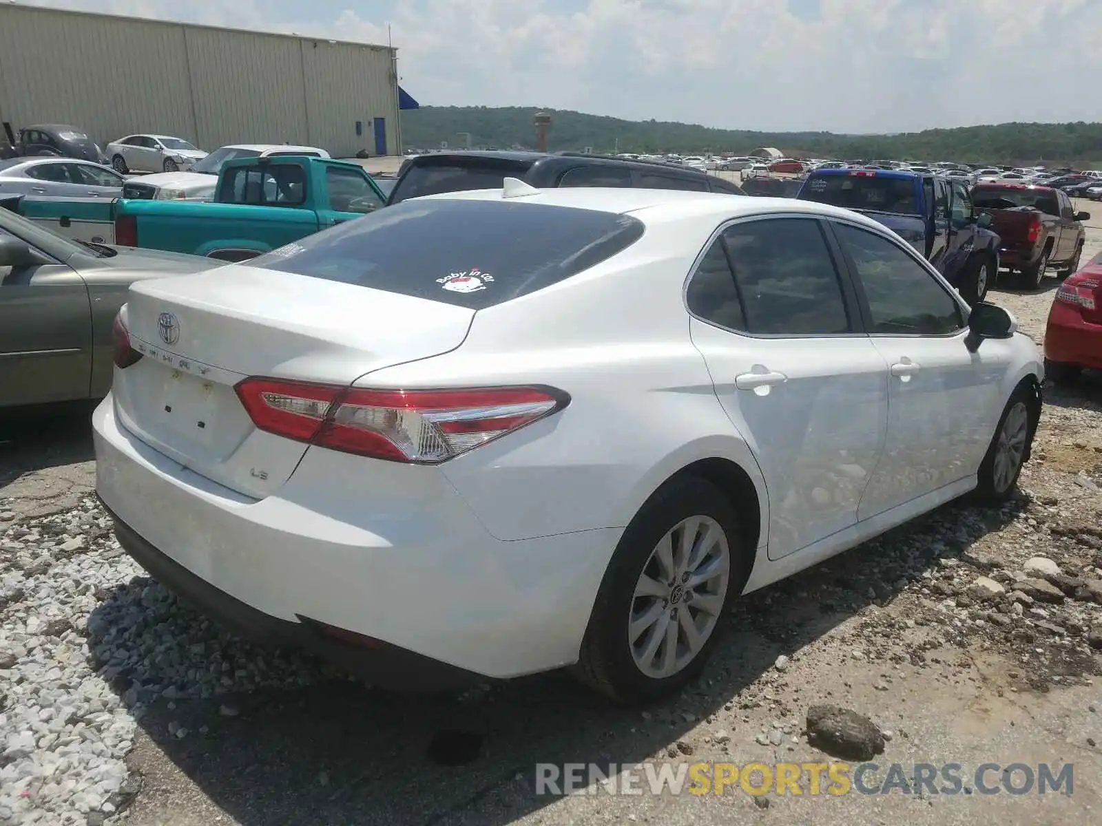 4 Photograph of a damaged car 4T1C11AK3LU908418 TOYOTA CAMRY 2020