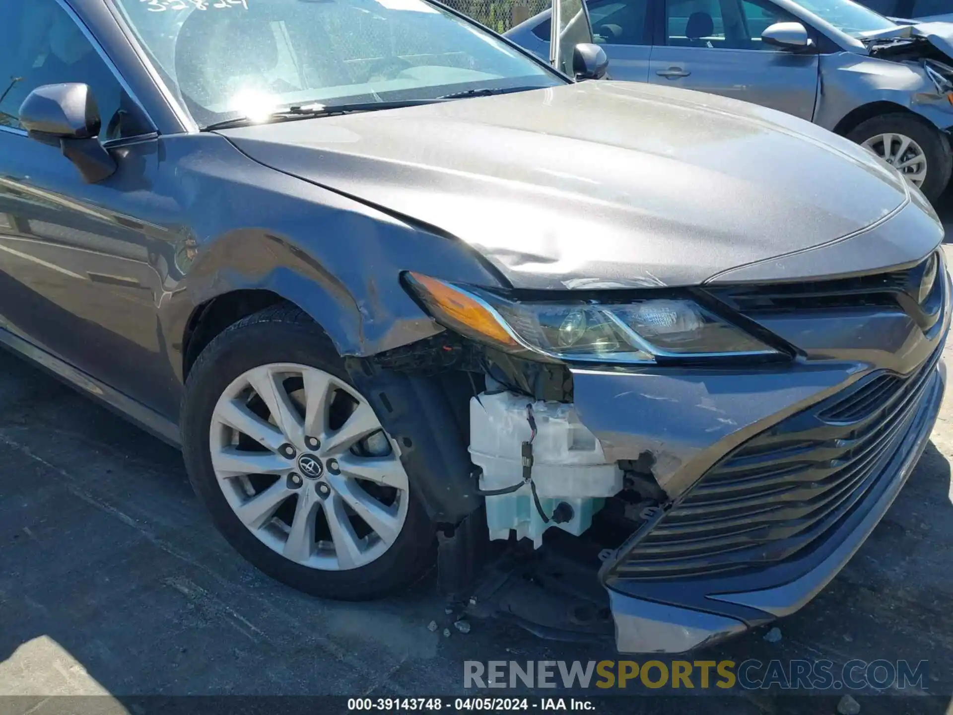 6 Photograph of a damaged car 4T1C11AK3LU914378 TOYOTA CAMRY 2020