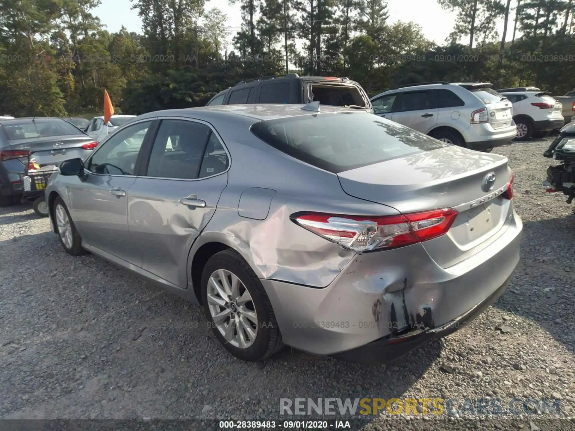 6 Photograph of a damaged car 4T1C11AK3LU915594 TOYOTA CAMRY 2020