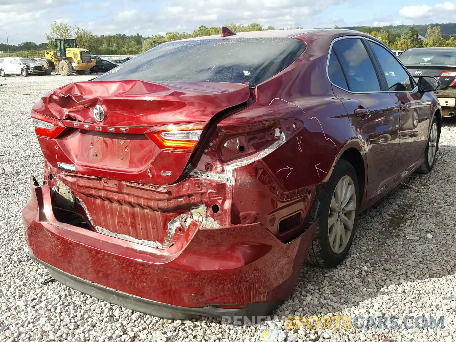 4 Photograph of a damaged car 4T1C11AK3LU921184 TOYOTA CAMRY 2020