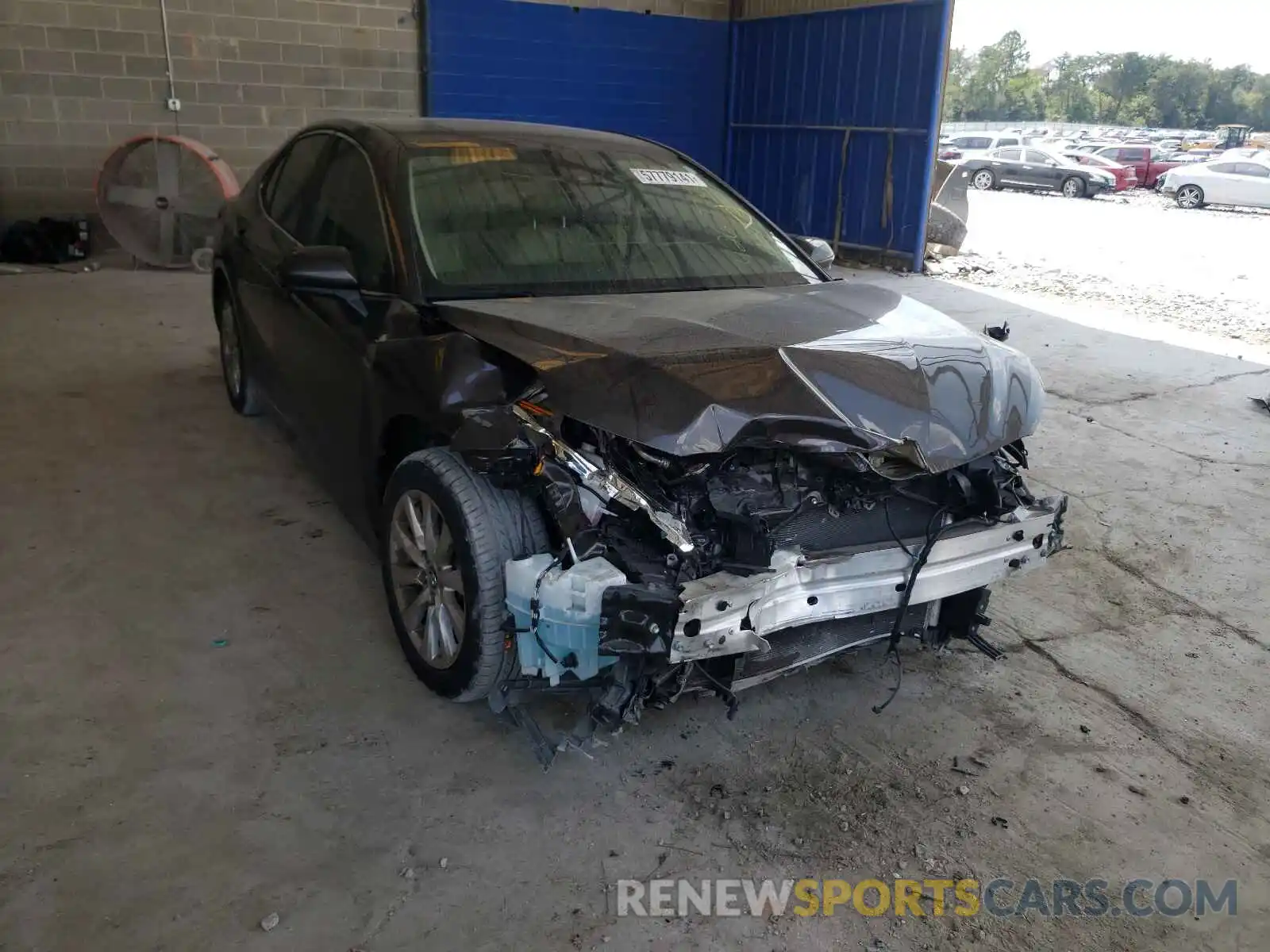 1 Photograph of a damaged car 4T1C11AK3LU926773 TOYOTA CAMRY 2020